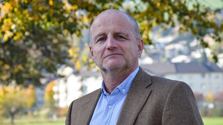 Por que usar apenas uma escova normal não é suficiente