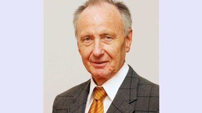 Bundesverdienstkreuz 1. Klasse für Zahnarzt Bundesverdienstkreuz 1. Klasse für Zahnarzt