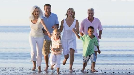 Wakacyjne nawyki mogą zagrażać zdrowiu zębów