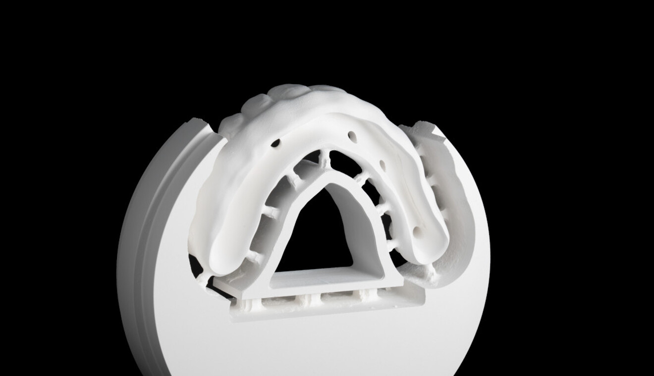 Fig. 6: Secondary zirconia structure milled from GC Initial Zirconia Disk Multilayer Elite.