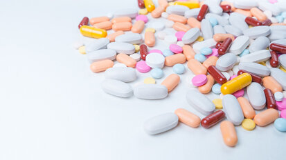 Opioid prescription habits of dentists brought into focus again Opioid prescription habits of dentists brought into focus again