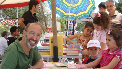 Ahmet Özdikmenli'den Çocuklara Ağız-Diş Kitabı