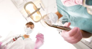 Verscherpt toezicht voor Amsterdamse tandarts