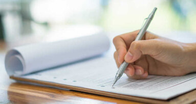 Intenções pós-Brexit de profissionais de odontologia que se qualificaram na Área Econômica Europeia