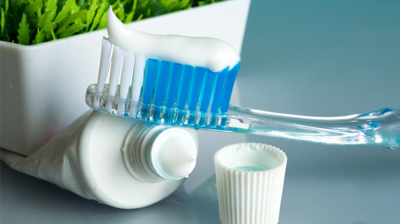 Jede zweite Zahncreme fällt bei Öko-Test durch