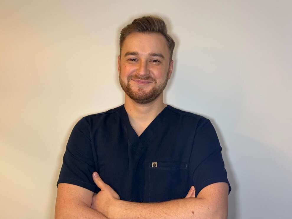 Dr Szymon Budziński, a Polish dentist practising orthodontics, focuses on treatment predictability, tooth movement and the role of anatomical data in digital orthodontic planning.