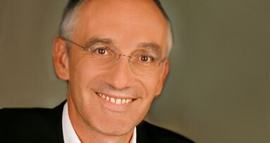 Interview: 'Orthodontic treatment should never be performed with insufficient oral health'