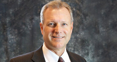 Wallis begins term as president of California Dental Association