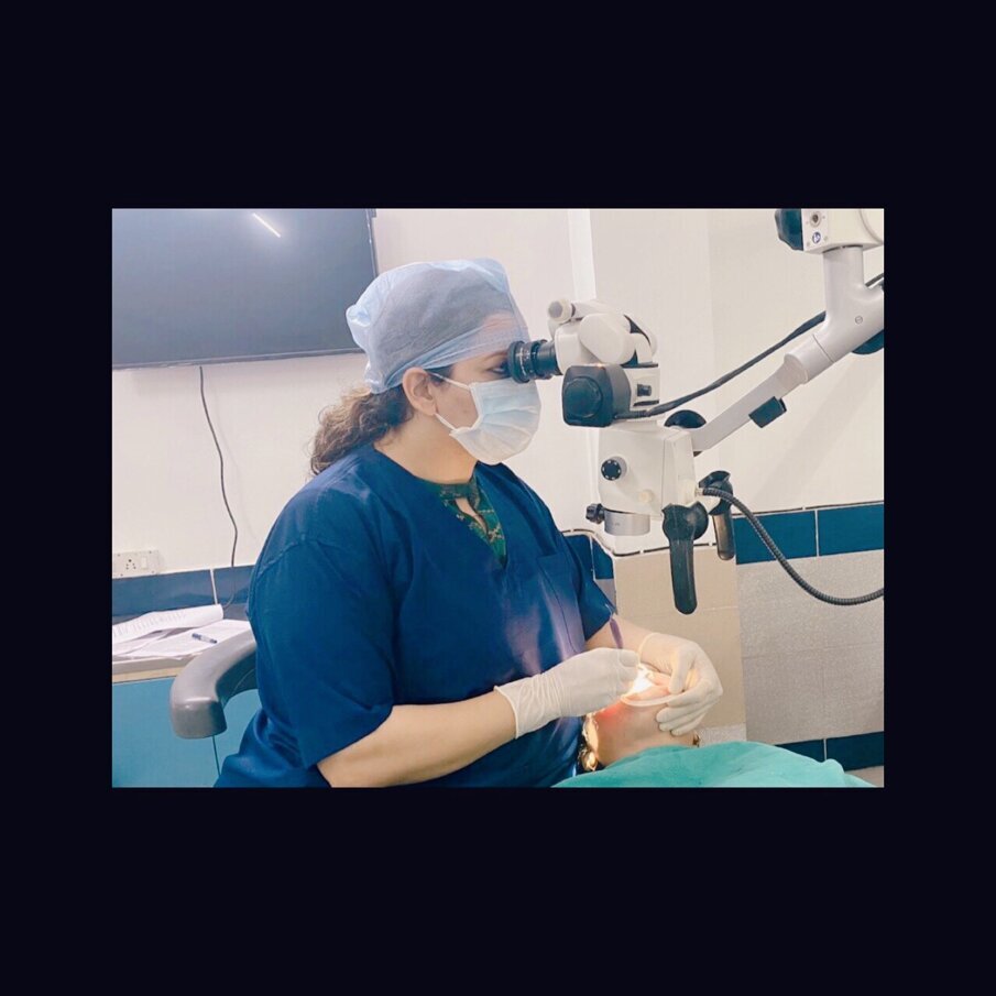 Figure 7: Neutral, upright working ergonomic position maintained while working on microscope