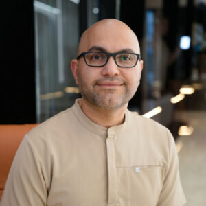 Dr Omar Azzawi