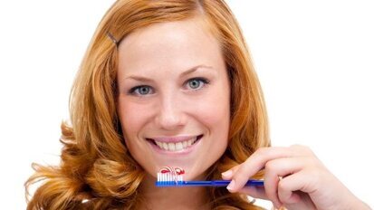 Polacy nie myją zębów w pracy