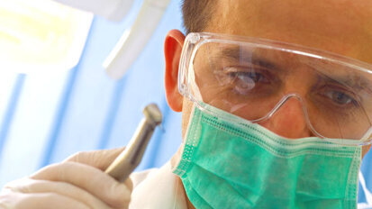 Radni elan stomatologa u Velikoj Britaniji opada