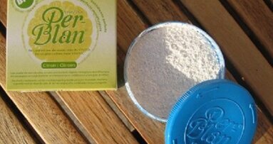 Biologisch tandpoeder als alternatief voor tandpasta