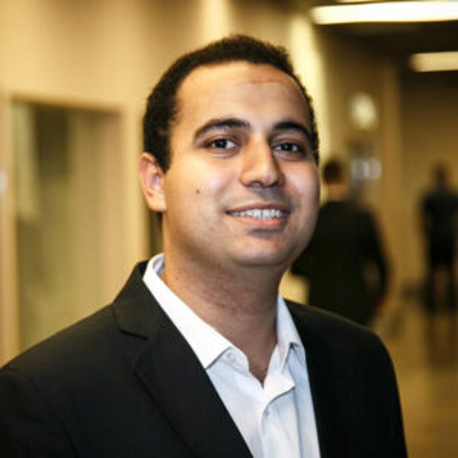 Dr. Abanoub Riad se domnÃ­vÃ¡, Å¾e vÃ½raznÄ zkreslenÃ½ charakter globÃ¡lnÃ­ho stomatologickÃ©ho vÃ½zkumnÃ©ho prostÅedÃ­ lze zmÃ­rnit prostÅednictvÃ­m jasnÃ½ch a prakticky proveditelnÃ½ch opatÅenÃ­. (Foto: Dr. Abanoub Riad)