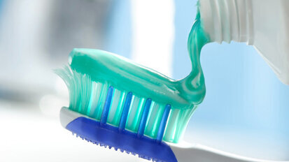 „test“: Für die Kariesvorsorge braucht Zahnpasta Fluorid
