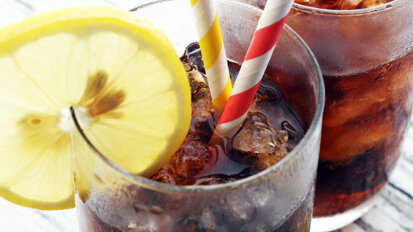 Umfrage: Mehrheit der Schweizer gegen Zuckersteuer Umfrage: Mehrheit der Schweizer gegen Zuckersteuer