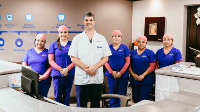 La asistente dental en el equipo de trabajo (6)