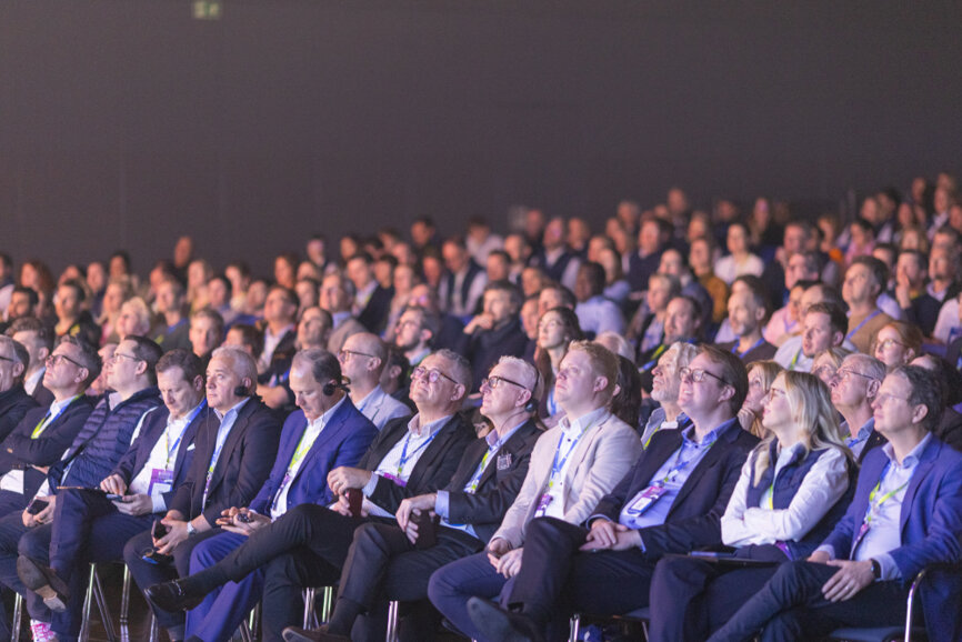 The event was attended by over 1,000 dental professionals.