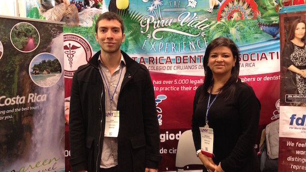 Dos odontólogos ticos en Nueva York