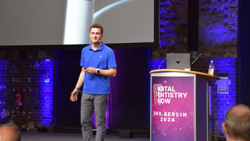 Dr Markus Käppler, regional manager for Germany, Switzerland, Austria and the Czech Republic at Medit, during his lecture at DDS.Berlin.