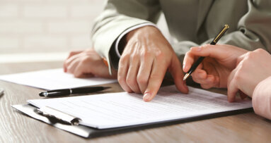 Actualisation des contrats : collaboration libérale ; centre mutualiste.