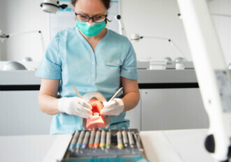 Studiengang Dentalhygiene und Präventionsmanagement (B.Sc.)