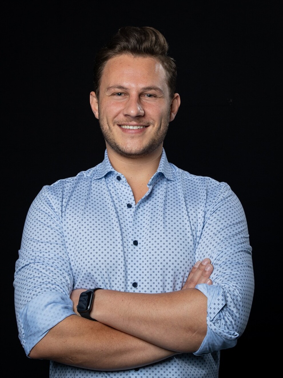 Tim Zinser is dental product manager at vhf camfacture, a leading manufacturer of milling machines, milling tools and compatible CAM software.