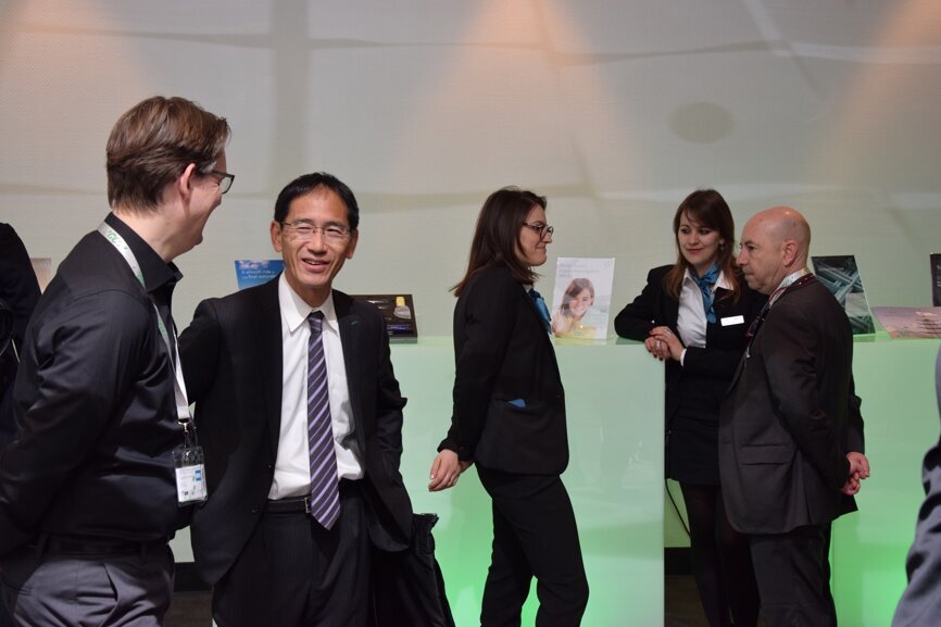 Get-together with GC executives and products managers in the main foyer. (Photograph: Monique Mehler, DTI)