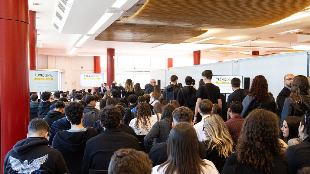 La seconda edizione di Tecnodental Mediterraneo a Caserta ha registrato circa 900 presenze e la partecipazione di oltre 850 studenti