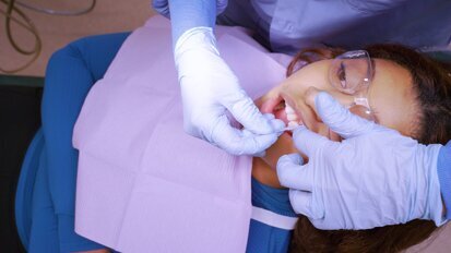 Behandlung von Initialkaries durch Schmelzregeneration in der Tiefe