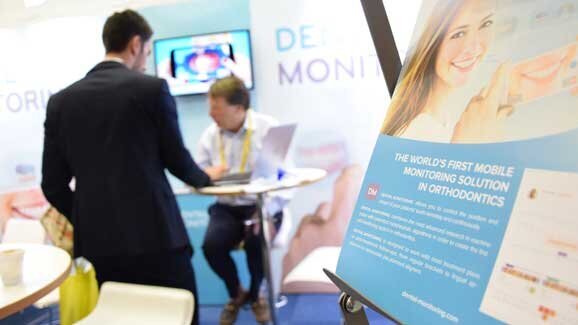 The first mobile monitoring solution in orthodontics