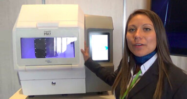 Una fresadora que se maneja con iPad