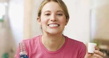 Τα στοματικά διαλύματα βελτιώνουν τη στοματική υγεία περισσότερο σε σχέση μόνο με το βούρτσισμα των δοντιών