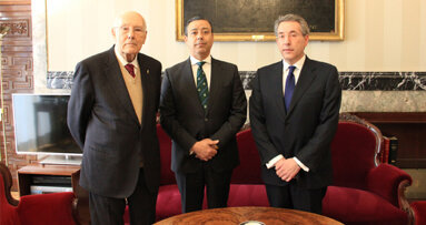 Presidente del Consejo de Estado trasladará a Ministros de Sanidad y Educación la importancia en formación odontológica