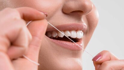 Zahnseide-Technik und deren Bedeutung für die Zahnhygiene Zahnseide-Technik und deren Bedeutung für die Zahnhygiene