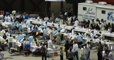 Americans line up for free care