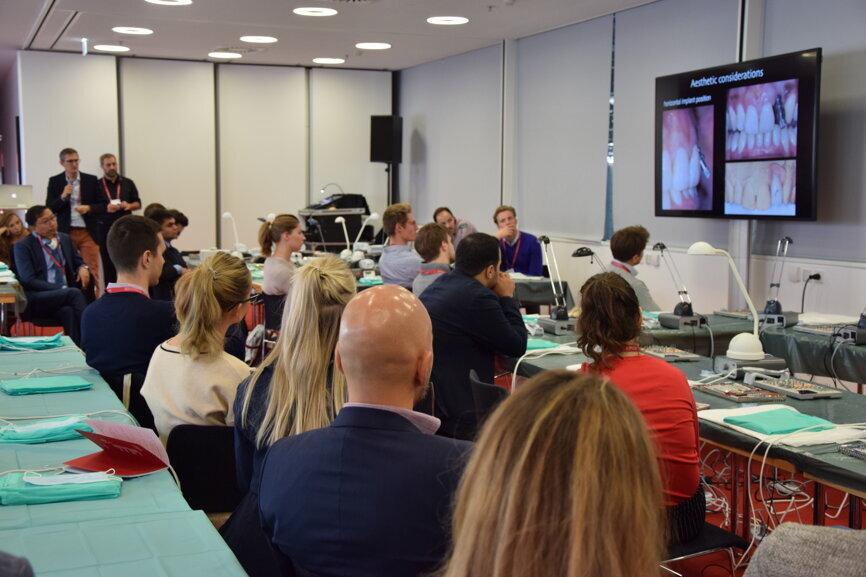 During the first part of the workshop, attendees were provided with an overview of implantology. (Photograph: Franziska Beier, DTI) 