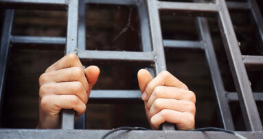 Inmate tries to smuggle drugs into prison using dental floss