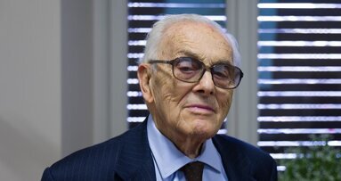 Dedicato al Prof. Plinio Pinna Pintor