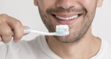 Dişlerine İyi Bakanlar Kalbini Koruyor