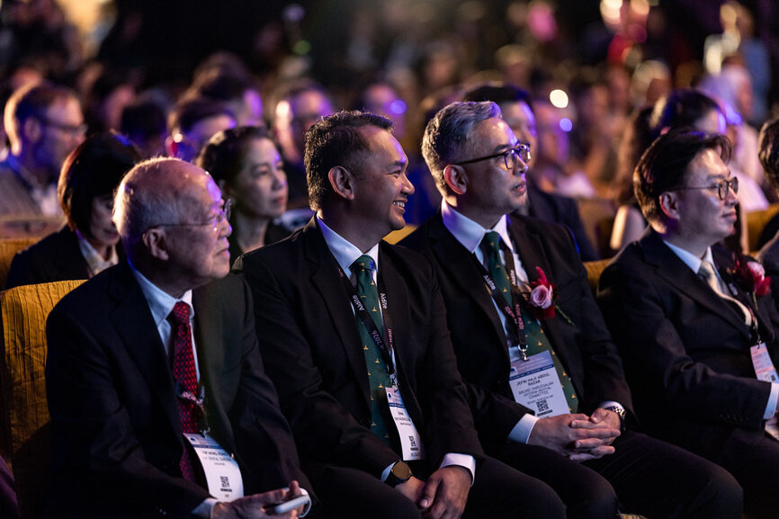 IDEM’s scientific conference furthered the event’s overarching focus on digital and sustainable practice. (Image: Koelnmesse)