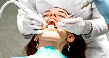 „Namera mi je bila da razbijem ovaj tabu“ - istraživači razvijaju ergonomični grudnjak za zubarke