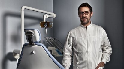 Tecnologia e IA: equilibrio tra esigenze dello studio e contesto sociale dei pazienti