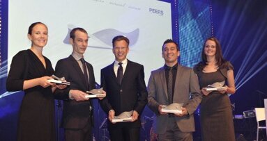 Jovens pesquisadores recebem prêmio de implantologia dentária