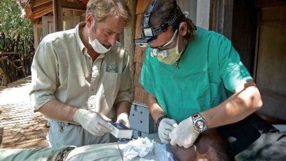 Daktari voor de Masaï – Mobiele mondzorg in de Serengeti