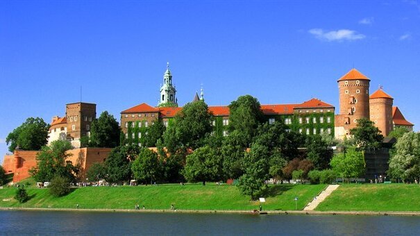 Descopera impreuna cu ESCD frumusetile Cracoviei.