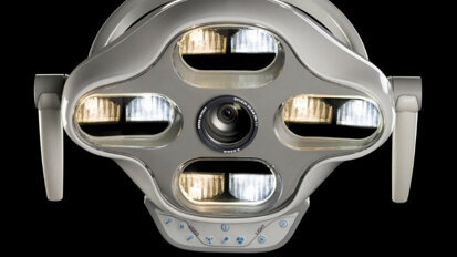 Videocamere integrate nelle lampade operatorie