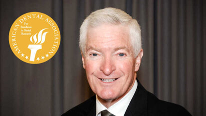 Editor do Journal of Endodontics recebe prêmio ADA