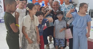 Nederlandse vrijwilligers bieden gratis tandheelkundige zorg aan kwetsbare kinderen in Marokko