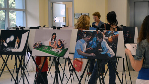 Fotoğraflarla “Diş Hekimim Aynı Ben”